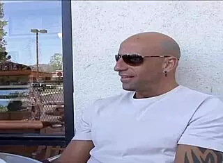 I met this sexy milf and we ended up fucking in bed with my big cock deep in her gaping pussy while she gave me a handjob and blowjob.