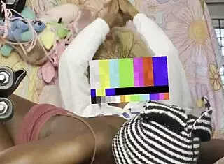 Casual couch fuck with ebony petite on sofa in homemade sex