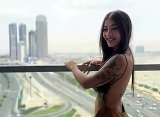 Visiting Dubai Blowjob Cum In Mouth And Foot Massage