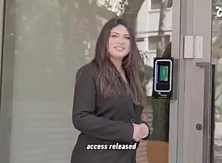 Lésbicas Gostosas Se Masturbando Com Toys E Lingerie