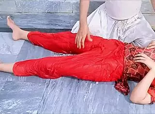 Desi cute bhabhi and devar interrupt homework for hot indoor water activity in Indian girl video