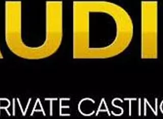 Teen babe gets rough missionary and doggystyle penetration with big cock deepthroat in fake casting interview