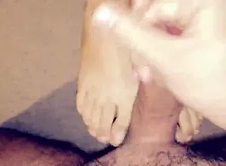 Jessica, give me that special footjob now.