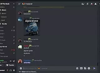 Pequeño Usuario de Discord Nombrado Paain Siendo Follado por 2 Grandes Vergas