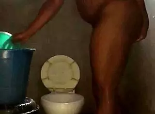 Naijahomemadepussy Has Her Morning Shower