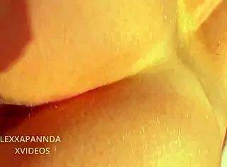 Teen De 18 Años Tiene Sexo En Su Cama Con Su Padrastro! Qué Caliente Doggystyle!