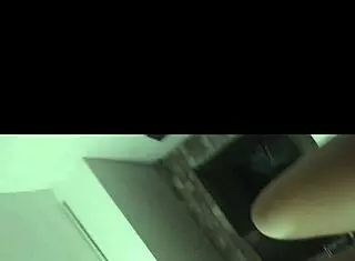 lunaferrari - marido foi pescar e eu fui pro motel com seu melhor amigo - gr�tis with sexy latina babe in lingerie