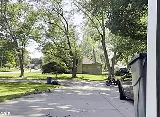 These amateurs flash big natural tits outdoors, giving public blowjob and face fuck until they get caught in USA exhibitionist style.