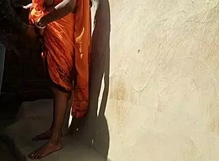 18 sal ki badi gand wali sauteli bahan ki chudai with intense anal creampie