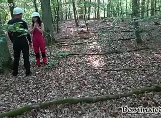 the construction manager trains a perverted worker on site.