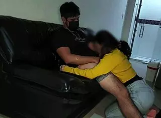 Mi hermanastra kneels begging forgiveness using her throat to please me with big tits and ass