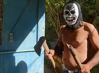 Ei Gostoso Stops Masked Bandit Invading House For Amateur Big Ass Cumshot Action!