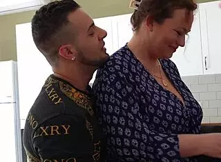 Naughty Petite Girl Seduces Stepmom's Lover For Hard FFM Threesome With Huge Dick And Cum Swapping