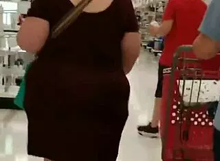 Hey, you think this filth trap in the shop hides a big fat ass granny?