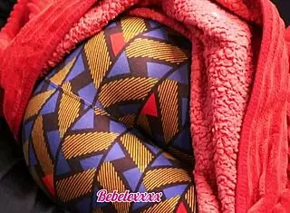 Pendeja with tight calza gets wet pussy worshiped in rough pov fucking by redhead submissive.