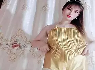 Viet Teen 18+ Dancing Bigo Wildly!