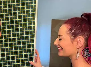 sally bombe atomique enjoys two impressive partners