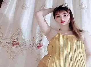 Viet Teen 18+ Dancing Bigo Wildly!