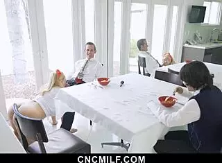 hey thick stepmom, can your petite stepson use you during chores?