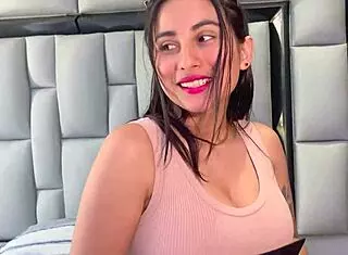 Work Companion Removes Condom for Deep Anal Pov with Big Ass