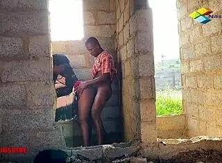 Stranded Horny Ebony Gets Rough Wet Pussy Drilling From Bricklayer In Uncompleted Building