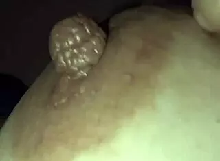 Latte dai capezzoli, slut milf, milk those big tits now!