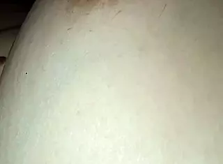 Latte dai capezzoli, slut milf, milk those big tits now!