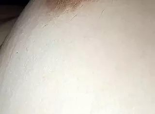 Latte dai capezzoli, slut milf, milk those big tits now!