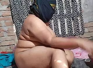 Gorgeous model eagerly sucks and fucks with passion