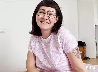 Putalocura - la guapa jovencita meraki cabalgando la polla de torbe y tragando lefa