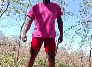 Hey, check out this dance workout where I'm moving in opposite directions bright and early