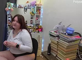 I'm sexually pleasuring this guy who's not in the frame while talking dirty in homemade bdsm scene