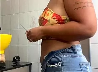 I am in the live and opened my zipper to show how much I want to give, oops