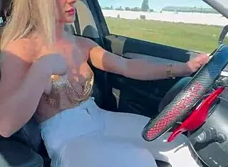 Loira cavalona takes double penetration from big USA cocks