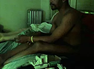 Sexy Ebony Milf's Tight Pussy Hidden Sex Tape