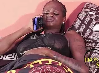 Slim-waisted ebony princess worships delivery boy's cock with horny ass bounce