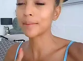 Little Angel84 in Public Story Episode 31