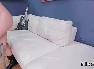 sexy sweetie ends up in anal asylum for some awkward therapy session