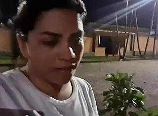 sai sem calcinha pra malhar o personal sentiu o cheiro da minha buceta suadinha me levou pro banheiro e encheu minha buceta de porra