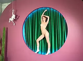 Nude shaved pussy broadcast from wild outdoor erotic shoot?