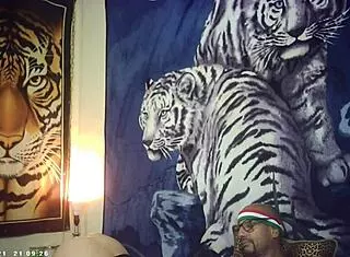 Maxxx Loadz Strokes Muscular Cock With Magic Motion Machine Backstage