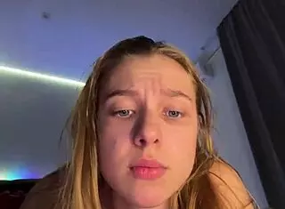 Blonde Webcam Babe Fingers Wet Pussy Close-Up