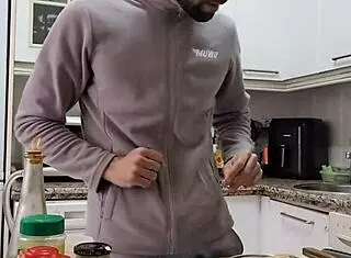 Spanish Pornstar Cooks Tortilla Strips Nude Jerks Off Cumshot