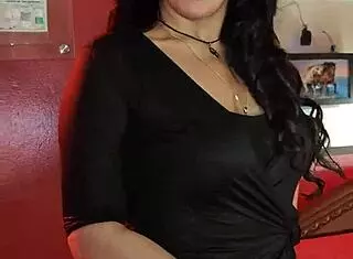 Old Venezuelan Teacher Milf Shakes Big Ass Teaching Dance!