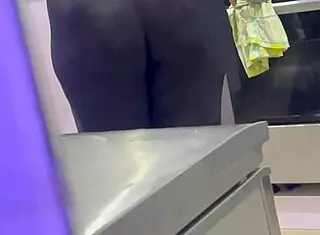 hidden cam catches housekeeper's fat bbw ass shaking in homemade peeping video