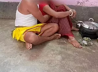 Desi Mallu Wife Begs For Hard Pounding From Husband's Friend!