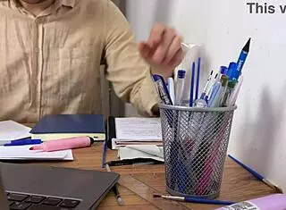 pull down my pantyhose and worship this wet boss pussy now