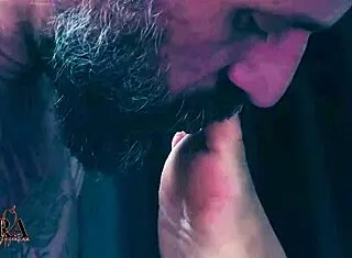 brazilian curvy latina footjob toes cum on huge clit