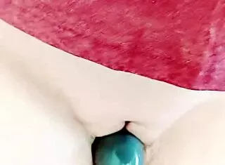 mature wife's huge shaved wet pussy lips grind and flash cameltoe