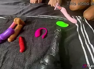 lesbian babes with huge toys fucked hard by rome major!